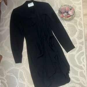 🌷DAVID WARREN SAKS 5TH AVENUE🌷Black polyester crepe long sleeve wrap dress